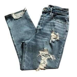Hollister Curvy Ultra High-Rise Vintage Straight Jeans | Distressed | Size 27